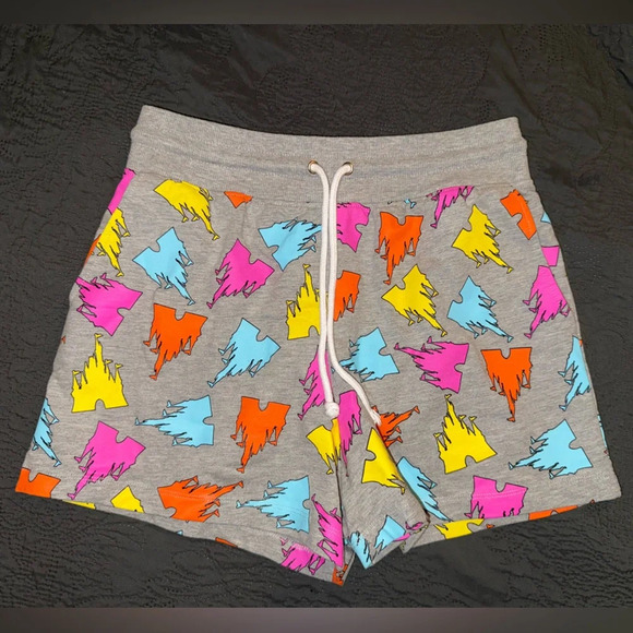 Walt Disney World Shorts Multi Color Castle Size Medium - Picture 3 of 3